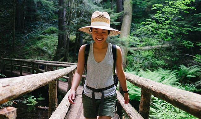 Solo PNW hiker on an adventure